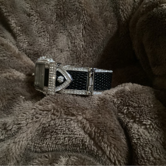 Victoria Wick rhinestone encrusted buckle bangle watch - Picture 3 of 4